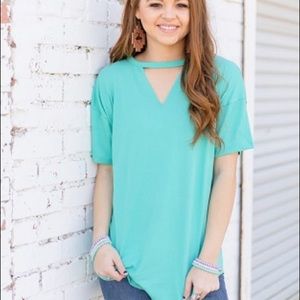 Turquoise textline v neck